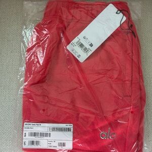 NWT Alo Yoga Accolade Shorts Candy Red